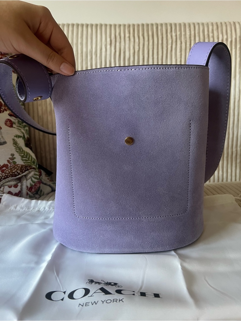 Coach Bleecker 21 Lavender Mist Suede Bucket Bag w/Wristlet - Picture 6 of 7